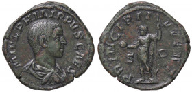 ROMANE IMPERIALI - Filippo II (247-249) - Sesterzio - Busto drappeggiato a d. /R L'Imperatore stante a s. con globo e lancia C. 49 (AE g. 15,51) Ritoc...
