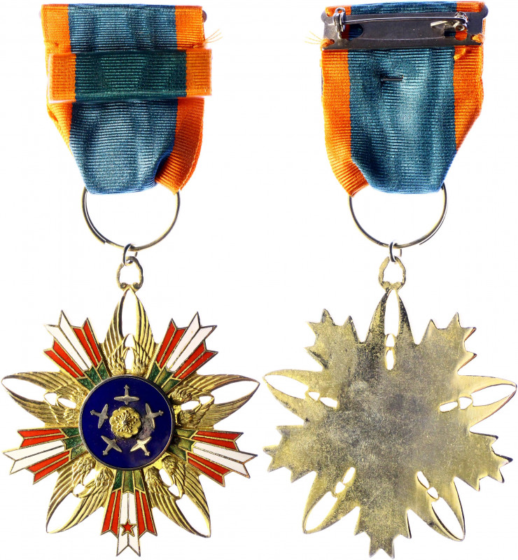 China Taiwan Aeronautical Order of Rejuvenation, 3rd Class 1927
Five-pointed st...