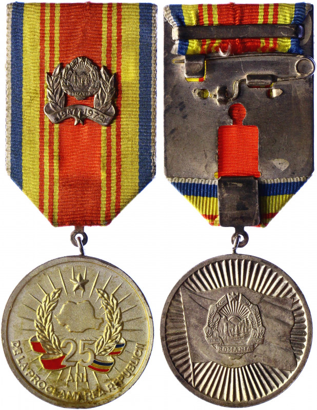 Romania Military Merit Medal, I Class, "RPR" version 1980
in bronze gilt with r...