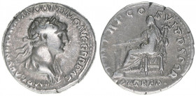 Traianus 98-117
Römisches Reich - Kaiserzeit. Denar. P M TR P COS VI P P SPQR
Rom
3,32g
Kampmann 27.52
ss