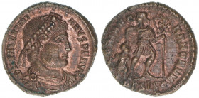 Valentinianus I. 365-375
Römisches Reich - Kaiserzeit. Bronzemünze. GLORIA ROMANORVM
2,91g
Kampmann 155.40
vz