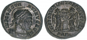 Constantinus I. 307-337
Römisches Reich - Kaiserzeit. Follis. VICTORIAE LAETAE PRINC PERP
Arles
3,03g
RIC 191
ss/vz