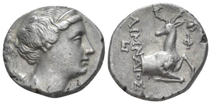 Ionia, Ephesus Didrachm circa 258-202, AR 19.20 mm., 6.29 g.
Bust of Artemis r....