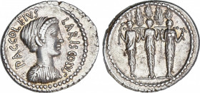 Roman Republic
Accoleia
Denario. 43 a.C. ACCOLEIA. P. Accoleius Lariscolus. Anv.: Busto de Acca Larentia a derecha. Rev.: Las tres estáteras de Dian...