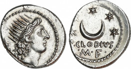 Roman Republic
Caludia
Denario. 42 a.C. CLAUDIA. P. Claudius M.f. Turrinus. Anv.: Cabeza del Sol radiada a derecha, detrás carcaj. Rev.: Luna rodead...