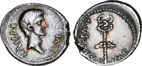 Roman Empire
Augustus (27 BC-14 AD)
Denario. Acuñada el 40-39 a.C. OCTAVIO Y MARCO ANTONIO. Ceca volante. Anv.: CAESAR IMP. Cabeza descubierta de Au...
