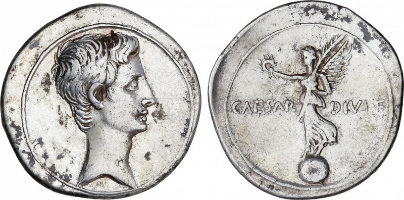 Roman Empire
Augustus (27 BC-14 AD)
Denario. Acuñada el 32-29 a.C. OCTAVIO. An...