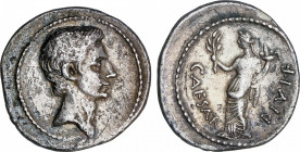 Roman Empire
Augustus (27 BC-14 AD)
Denario. Acuñada el 32-29 a.C. OCTAVIO. Anv.: Cabeza descubierta de Augusto a derecha. Rev.: CAESAR DIVI. F. La ...