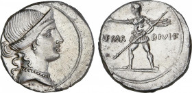 Roman Empire
Augustus (27 BC-14 AD)
Denario. Acuñada el 32-29 a.C. OCTAVIO. Anv.: Cabeza diademada de Venus a derecha. Rev.: CAESAR - DIVI. F. Augus...