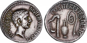 Roman Empire
Augustus (27 BC-14 AD)
Denario. Acuñada el 37 a.C. OCTAVIO. CECA VOLANTE (Galia). Anv.: IMP. CAESAR DIVI. F. III VIR. ITER. R.P.C. Cabe...