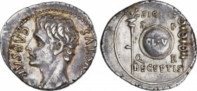 Roman Empire
Augustus (27 BC-14 AD)
Denario. Acuñada el 19 a.C. AUGUSTO. COLONIA PATRICIA (Córdoba). Anv.: CAESAR AVGVSTVS. Busto a izquierda. Rev.:...
