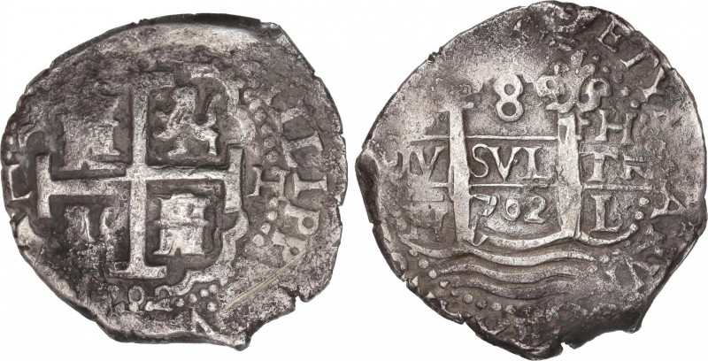 Philip V (1700-1746)
8 Reales. 1702. LIMA. H. 25,98 grs. Dos fechas visibles. O...