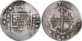 Philip V (1700-1746)
8 Reales. 1709. MADRID. J. Anv.: + / M / J / + - Escudo - + / 8 / +. 26,79 grs. Cospel redondo. ÚNICA CONOCIDA. Rarísima. MBC. /...