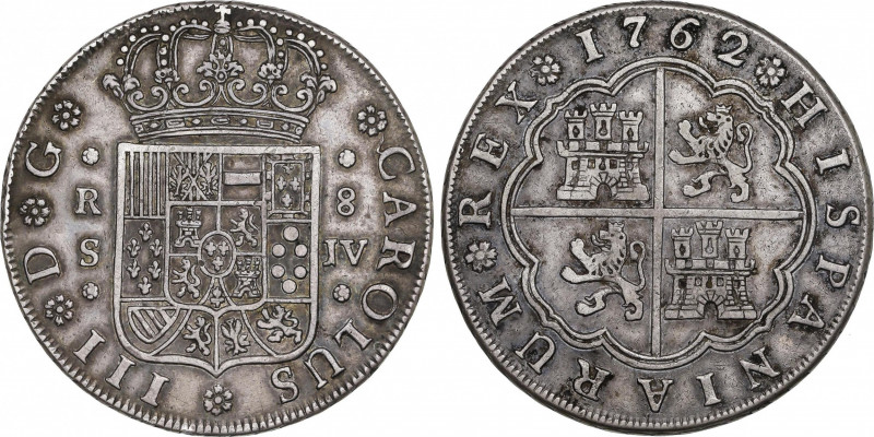 Charles III (1759-1788)
8 Reales. 1762. SEVILLA. J.V. 26,67 grs. Pátina oscura....