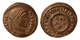 Constantine I, 307/310-337. Nummus (Bronze, 2.98 g, 19 mm), Heraclea, 324. CONSTAN-TINVS AVG Laureate head of Constantine to right. Rev. D N CONSTANTI...
