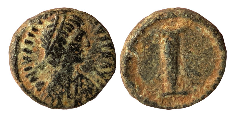 Justinian I. 527-565. Decanummium (bronze, 2.07 g, 13 mm). Salona, struck 552-56...