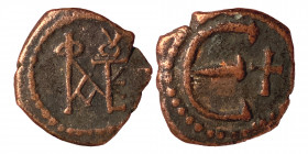 Justin II, 565-578. Pentanummium (Bronze, 1.60 g, 13 mm), Theoupolis (Antioch). Monogram of Justin II. Rev. Large Є; in field to right, cross. DOC 186...