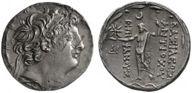 Syria. Antiochos VIII. Grypos 121-96 v. Chr. Tetradrachme -Akko-Ptolemäis-. Büste mit Diadem nach rechts / Zeus mit einem Stern in der Hand nach links...