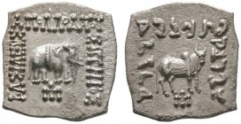 Baktria. Könige von Baktria. Apollodotos I. 180-160 v. Chr. Drachmen-Klippe. Elefant nach rechts, unten Monogramm / Buckelrind nach rechts, unten Mono...
