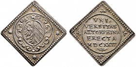 Altdorf, Universität. Silberne Medaillenklippe 1623 unsigniert, auf die Erhebung der Akademie Altdorf zur Universität. Das kleine Nürnberger Stadtwapp...