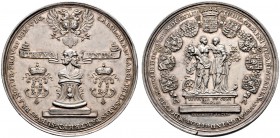 Augsburg, Stadt. Silbermedaille 1742 von J. Thiébaud, auf das Reichsvikariatsgericht zu Augsburg. Januskopf auf Postament, darauf Stadtpyr von Augsbur...