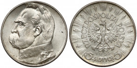 Piłsudski 5 złotych 1935 Mennicza moneta jedynie z drobnymi plamkami zabrudzeń. Bez żadnych defektów mechanicznych, nieczyszczona. Egzemplarz na MS'a....
