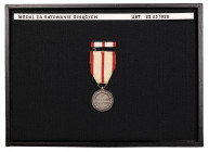 Medal za Ratowanie Ginących Medal za ratowanie ginących został ustanowiony w 1928 roku, a więc w sto lat po ustanowieniu medalu za uratowanie ginących...