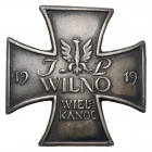 Odznaka, Za Wilno 1919 - WIELKANOC Odznaka jednoczęściowa, bita z kontrą. Na rewersie nabity numer U12 Wymiary odznaki: 30,8 x 30,7 mm. Nakrętka niesy...