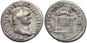 Tytus (79-81 n.e.) Denar - Pulvinar Denar wybity w Rzymie, datowany na rok 80 n.e. Awers: Głowa cesarza w wieńcu laurowym, w prawo, w otoku legenda IM...