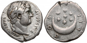 Hadrian (117-138 n.e.) Denar - Półksiężyc Awers: Głowa cesarza w wieńcu laurowym, w otoku legenda HADRIANVS AVGVSTVS Rewers: Półksiężyc z siedmioma gw...