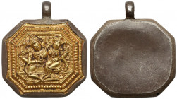 India, Medallion Część główna medalionu, bok i tył wykonane z białego metalu. Element centralny wygląda na wybity w złotej blaszce. Wymiary: 31,5 x 28...