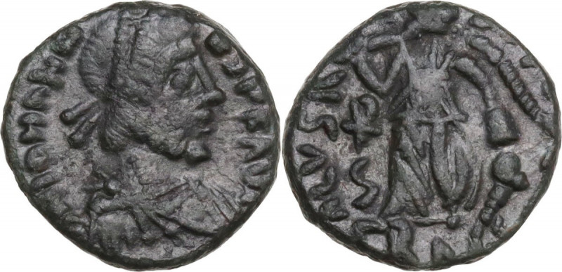 Johannes (Usurper, 423-425). AE 12 mm. Rome mint. Obv. DN IOHANNES PF AVG. Pearl...