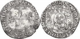 Napoli. Ferdinando I d'Aragona (1458-1494). Coronato. D/ Croce potenziata rigata; sotto, sigla Y (Giovanni Miroballo maestro di zecca). R/ L'incoronaz...