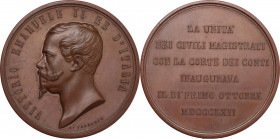 Vittorio Emanuele II (1820-1878). Medaglia 1862. D/ VITTORIO EMANUELE II RE D'ITALIA. Testa nuda a sinistra. R/ LA UNITA'/ NEI CIVILI MAGISTRATI/ CON ...