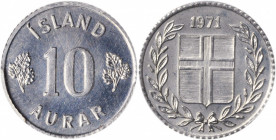 ICELAND. 10 Aurar, 1971. PCGS SPECIMEN-66.

KM-10a. A pleasing, sharply struck Gem with somewhat flashy luster.

Ex. Kings Norton Mint Collection....