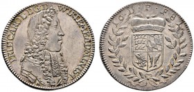 Württemberg. Friedrich Karl 1677-1693. Halbtaler 1681 von J.Chr. Müller. Gepanzertes Brustbild mit langer Perücke und Spitzenjabot nach rechts / Zwisc...