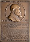 Württemberg. Wilhelm II. 1891-1918. Einseitige Bronzeplakette 1921 von Mayer und Wilhelm, auf seinen Tod. Brustbild im Kranz nach rechts, darunter 18-...