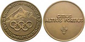 Drittes Reich. Bronzene Teilnehmermedaille der Olympischen Winterspiele in Garmisch-Partenkirchen 1936 von Richard Klein. Die Olympischen Ringe auf Be...