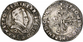 Henri III (1574-1589) - Ar - Demi-franc au col plat
1589 Q - Narbonne 
A/ HENRICVS III D G FRAN ET POL REX
R/ SIT NOMEN DOMINI BENEDICTVM 1589
6,08g -...