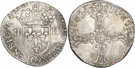 Henri IV (1589-1610) - Ar - Quart d'écu 
1603 G - Poitiers
A/ HENRICVS 4 D G FRAN ET NAVA REX
R/ SIT NOMEN DOMINI BENEDIC 1603.
7,83g - 27,99mm - TTB ...