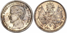 Guatemala - silver - 1/2 real
1868 - R
A/ R CARRERA FUNDADOR DE LA R DE GUATEMALA
R/ 10D 20C MED R 1868
1.52g - 15.54mm - Extremely fine