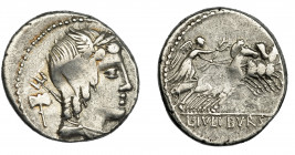 REPÚBLICA ROMANA. JULIA. Denario. Roma (85 a.C.). A/ Tridente y hacha. AR 3,61 g. 18,14 mm. CRAW-352.1a. FFC-767. Vano. MBC.