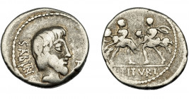 REPÚBLICA ROMANA. TITURIA. Denario. Roma (89 a.C.). A/ Cabeza del rey Tacio a der, delante TA (en monograma), detrás SABIN. AR 3,31g. 18,26 mm. CRAW-3...