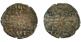 REINOS DE CASTILLA Y LEÓN. ALFONSO X. Dinero. Marca: roel en 1º y 3º cuadrante. AR 0,64 g. 17,6 mm. III-245. BMM-363. BC+.