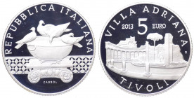 Repubblica Italiana - Monetazione in Euro (dal 2002) 5 euro 2013 "Ville e giardini storici: Villa Adriana di Tivoli" - In confezione completa di scato...