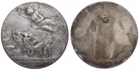 Genova, medaglia uniface del Convegno Nazionale dei Goliardi, 1910; Wm. - gr. 5.93 - Ø mm25
BB

 Shipping only in Italy