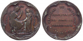 Francia, medaglia devozionale della Confraternita di Santa Anna; XIX secolo circa; Ae, gr. 14,10 - Ø mm31,33
BB

 Shipping only in Italy