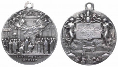 Italia, medaglietta devozionale per l'Esposizione delle Missioni Cattoliche in Vaticano, 1925; Ag - gr. 12,76 - Ø mm32
SPL

 Shipping only in Italy...