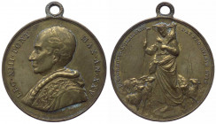 Italia, medaglietta devozionale a nome di Leone XIII (1878-1903) con raffigurazione del Buon Pastore; Ae - gr. 11,90 - Ø mm30
qSPL

 Shipping only ...