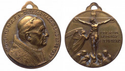 Italia, medaglia per il pellegrinaggo dei giovani di Azione Cattolica, per il Giubileo della Redenzione, 1933; Ae - gr.7,34 - Ø mm26
SPL

 Shipping...